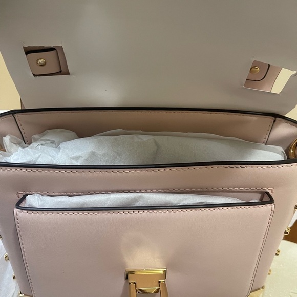 Michael Kors Manhattan Medium Leather Satchel - Picture 10 of 11